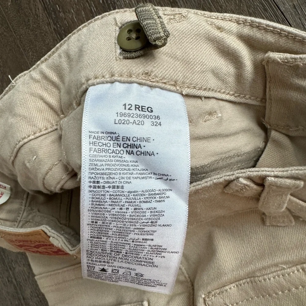 Levi's Regular Rise Flare Jeans, girls size 12, khaki